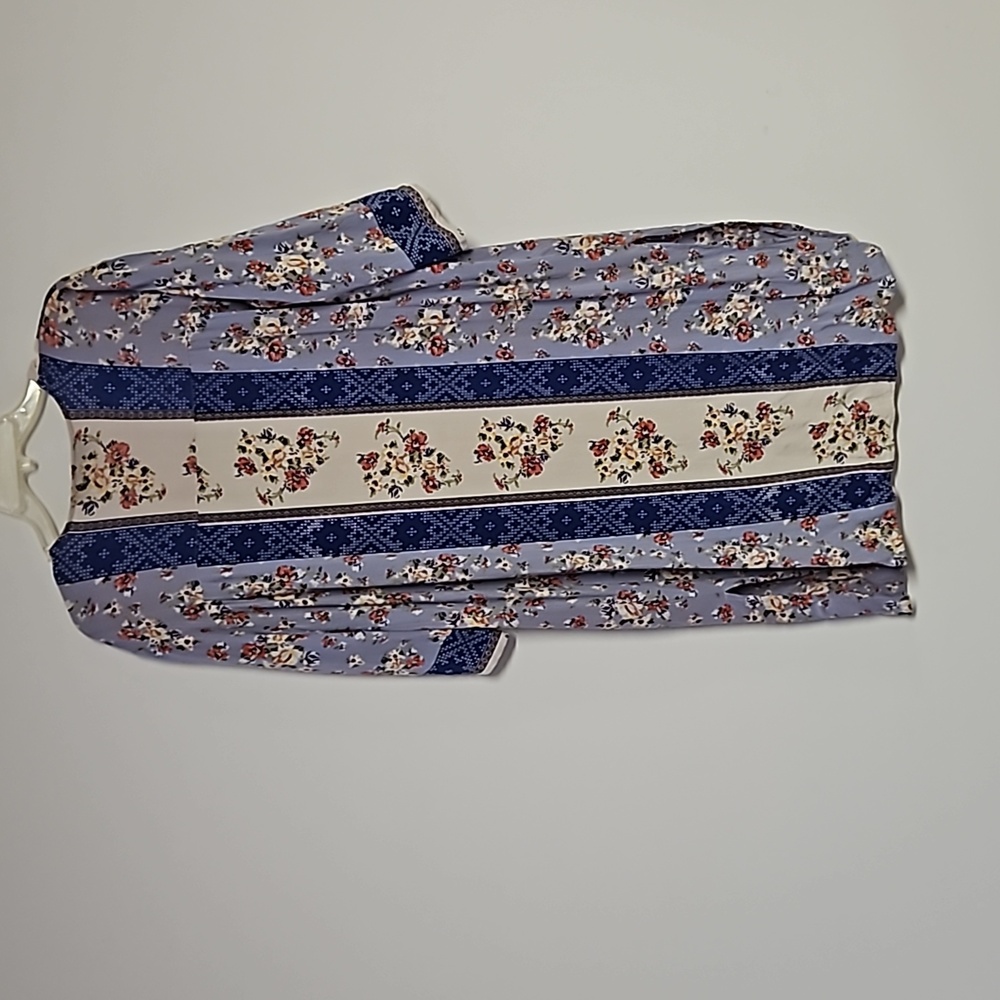 Size lg kimono - Picture 3 of 8